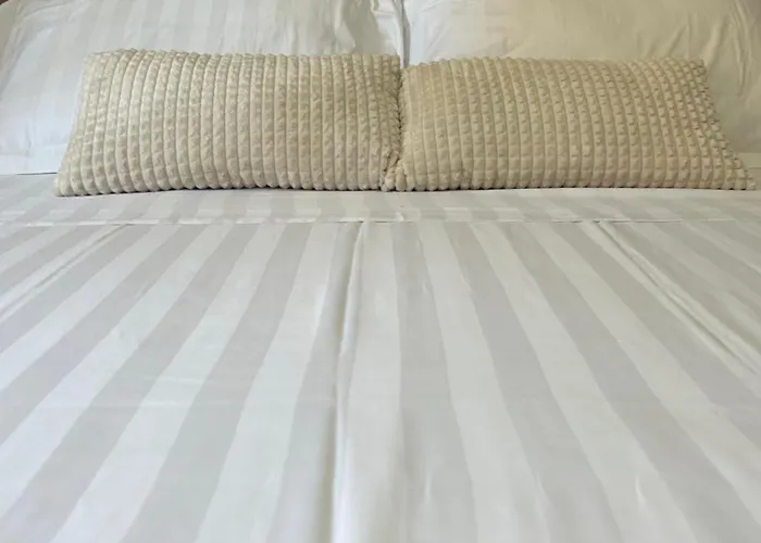 Adelina House Nyaraló *